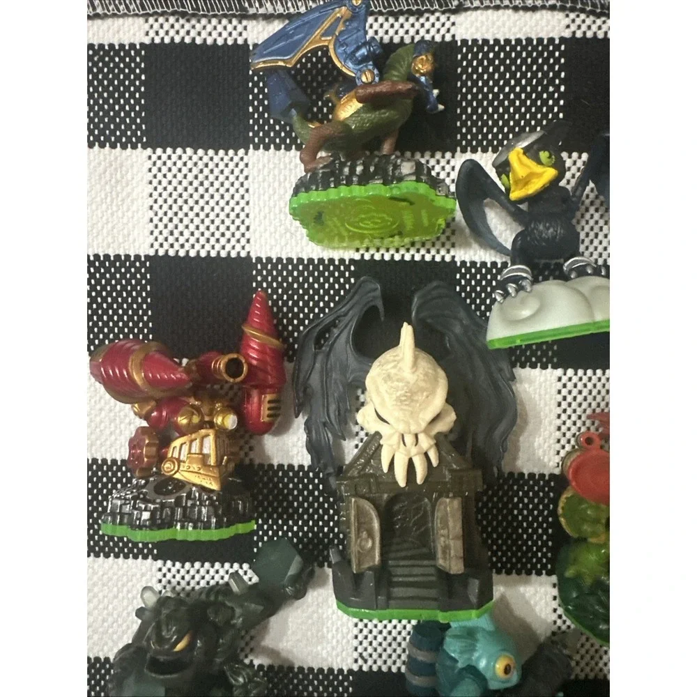 MASSIVE Skylander Lot with‎ Cards Great Condition